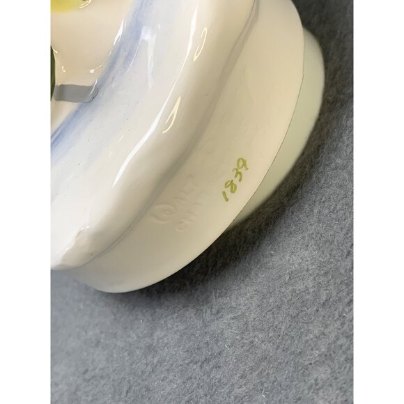 Vintage Schmid Minnie Mouse Ceramic Musical Figurine Ice Skating 1984 - Picture 4 of 11